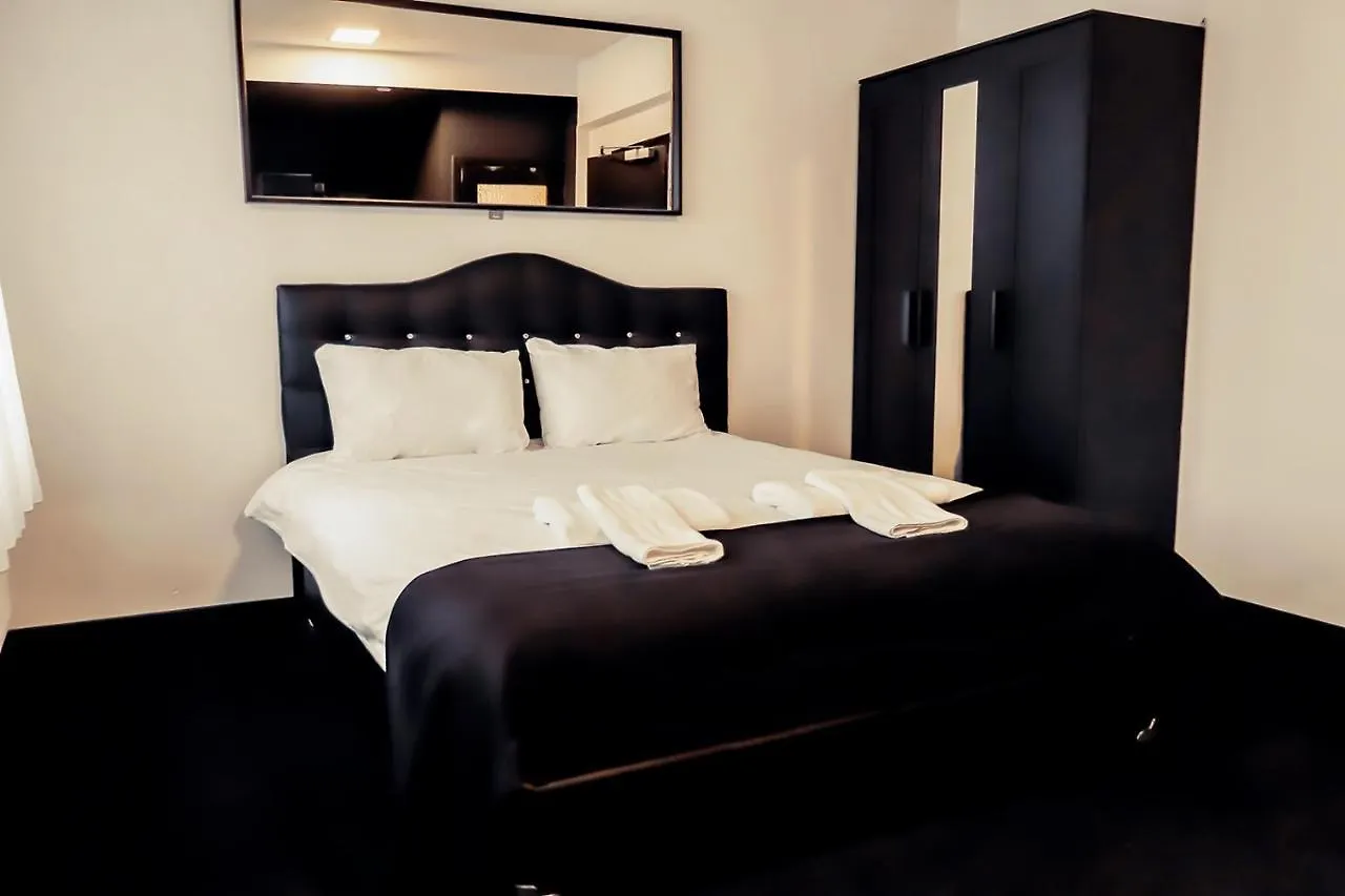 Apartment Albert Gare Du Midi , 29 Brussels